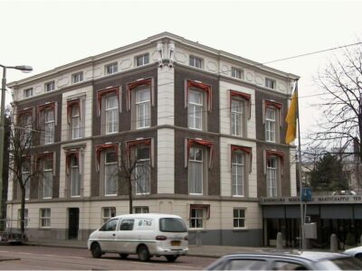 Alexanderstraat 13 en 15 (v.r.n.l.)