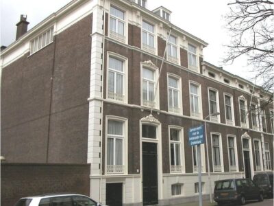 v.l.n.r. Amaliastraat 2 en 4