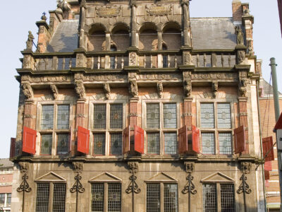 voorgevel 16de eeuwse deel