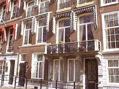 v.l.n.r. nummers 66 en 68