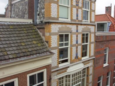 herkomst: P. Bosman   datum: 11-11-2015   bovenzijde voorgevel