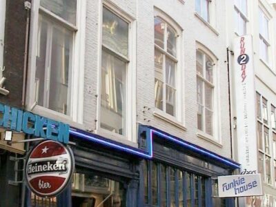 Schoolstraat 37 en 35 (v.l.n.r.)