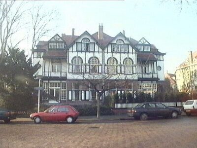 nr. 32 rechts van de afbeelding