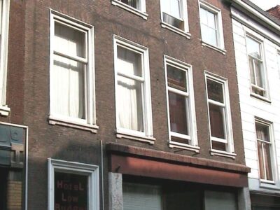 Herkomst: J.Vrolijk   datum: 27-7-2001