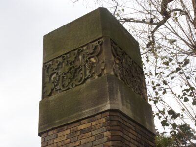 ockenburghstraat-27-2017-11-02-gemetselde-kolom-toegangshek